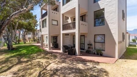 1 Bedroom Apartment in Greenways