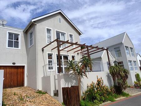 4 Bedroom House in Welgevonden Estate