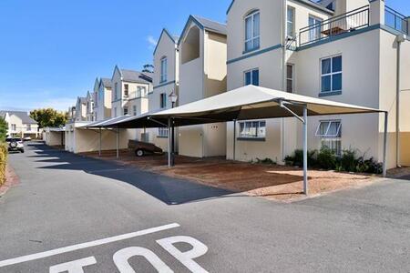 3 Bedroom Apartment in Devon Park