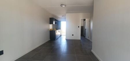 2 Bedroom House in Cloetesville