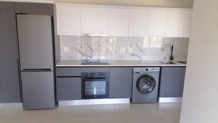 1 Bedroom Apartment in Somerset West Central