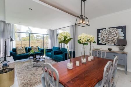 3 Bedroom Flat in Paardevlei