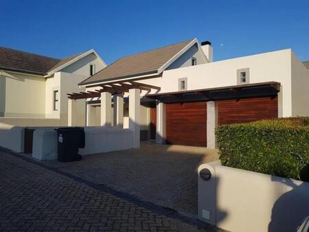 3 Bedroom House in Schonenberg Estate