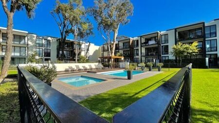 3 Bedroom Apartment in Paardevlei