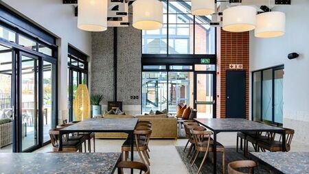 3 Bedroom Apartment in Somerset West Central