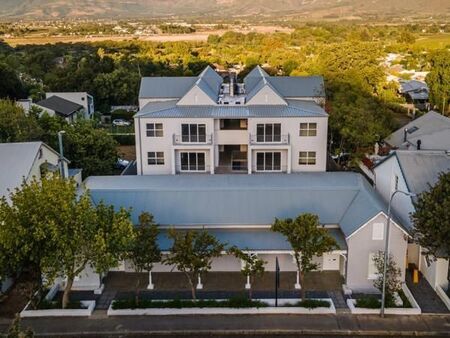 2 Bedroom Apartment in Vrykyk