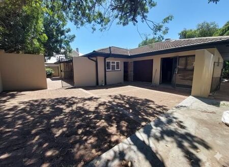 1 Bedroom Apartment in Paarl