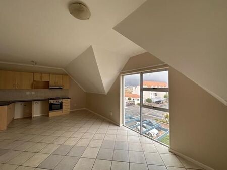 2 Bedroom Apartment in Gordons Bay Central