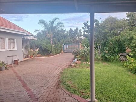 1 Bedroom Apartment in Hadison Park