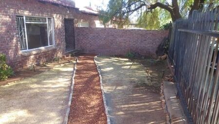 2 Bedroom Apartment in Jan Kempdorp