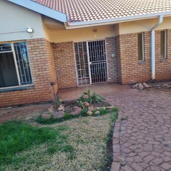 4 Bedroom House in Postmasburg