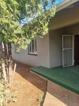 3 Bedroom House in Postmasburg