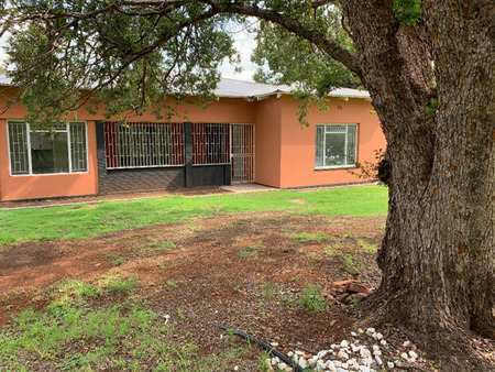 6 Bedroom House in Postmasburg