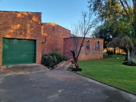 3 Bedroom House in Postmasburg