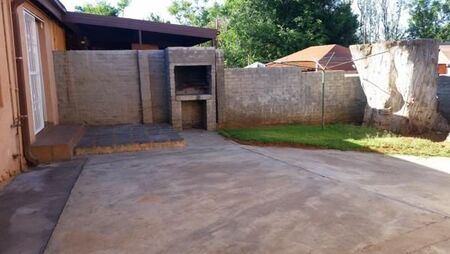 2 Bedroom Apartment in Kuruman