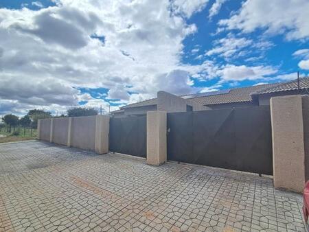 3 Bedroom House in Mothibistad