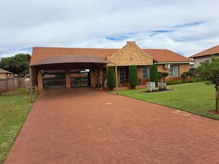 3 Bedroom House in Kuruman