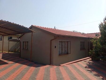 3 Bedroom House in Kamagugu