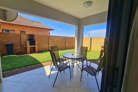 2 Bedroom House in Lephalale (Ellisras)