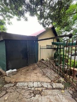 1 Bedroom Apartment in Louis Trichardt