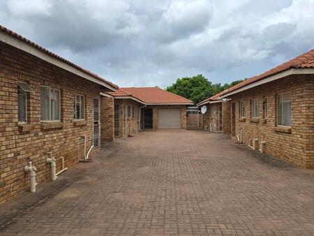 3 Bedroom Townhouse in Onverwacht