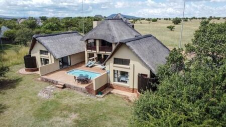 4 Bedroom House in Zebula Golf Estate