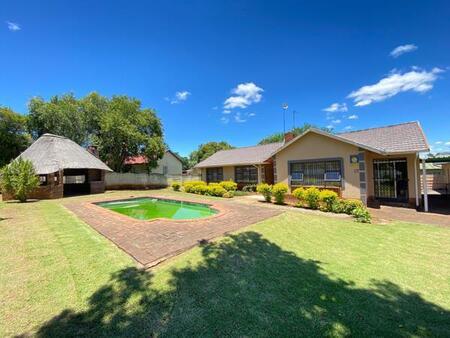 4 Bedroom House in Sunnyridge