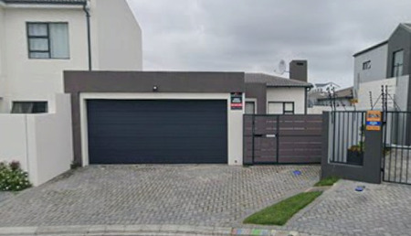 3 Bedroom House in Sandown