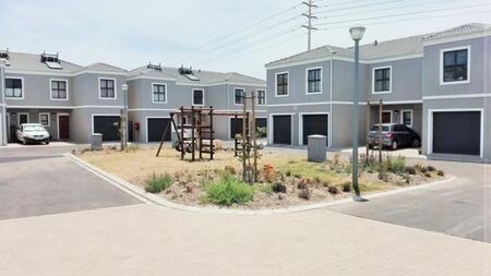 3 Bedroom House in Parklands North