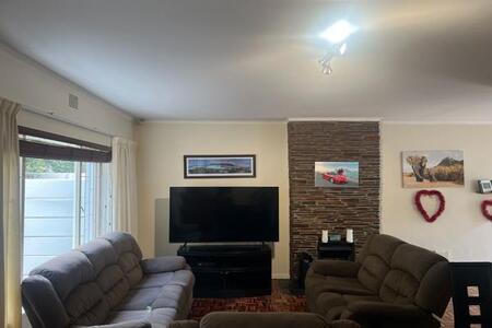 3 Bedroom Apartment in Kenilworth