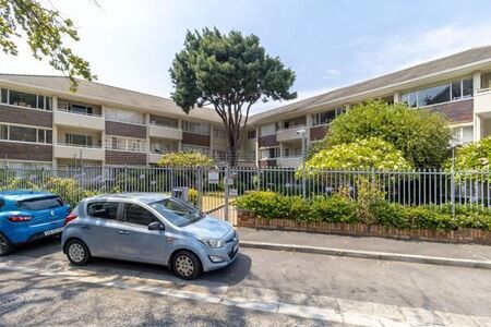 3 Bedroom Apartment in Rondebosch
