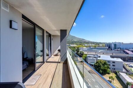 2 Bedroom Apartment in Newlands