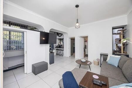 1 Bedroom Apartment in Rosebank