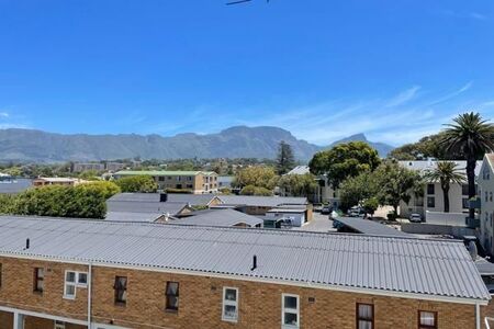 2 Bedroom Apartment in Plumstead