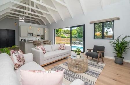 3 Bedroom House in Constantia