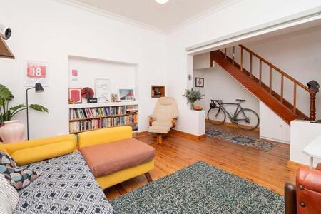 2 Bedroom House in Wynberg