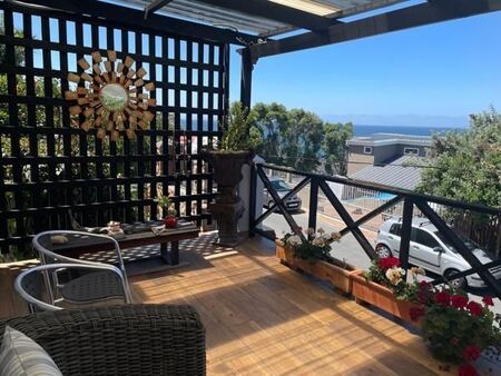 1 Bedroom Apartment in Simons Town