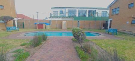 2 Bedroom Apartment in Fish Hoek