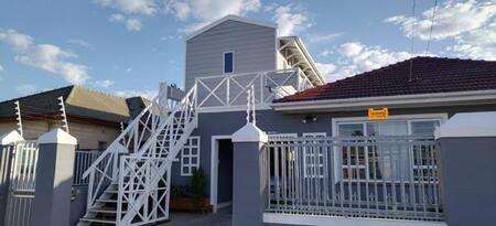 Bachelor apartment in Parow Valley