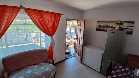 2 Bedroom House in Uitsig