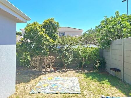 3 Bedroom Townhouse in Burgundy Estate