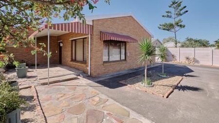 3 Bedroom House in Bothasig