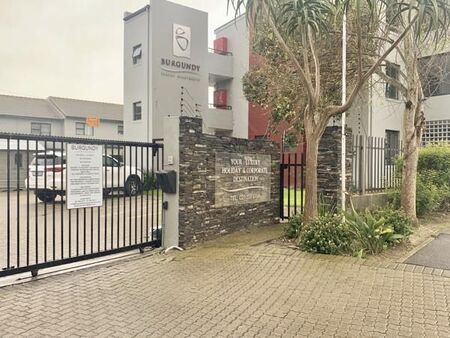 2 Bedroom Apartment in Burgundy Estate