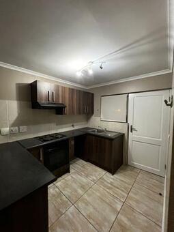 2 Bedroom Apartment in Melkbosstrand