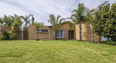 3 Bedroom House in Soneike