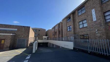 2 Bedroom Flat in St Dumas