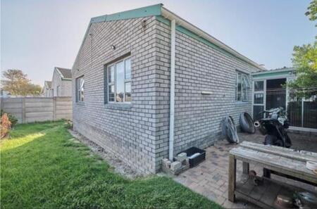 2 Bedroom House in Durmonte