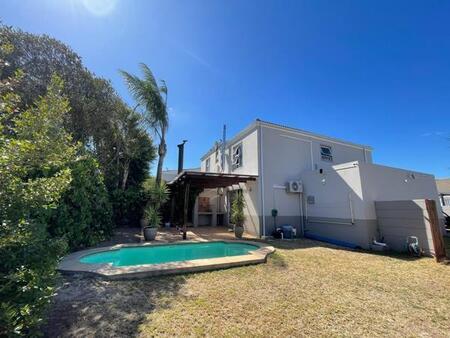 2 Bedroom Townhouse in Sonstraal Heights