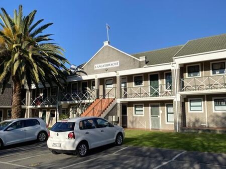 0.5 Bedroom Flat in Durbanville Central