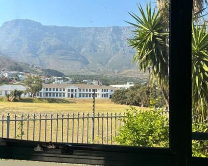 2 Bedroom Townhouse in Vredehoek